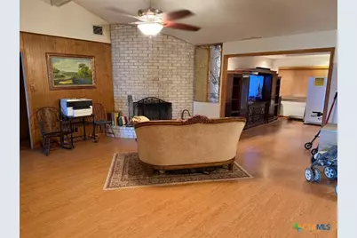 184 Russell Road, Victoria, TX 77904 - Photo 9