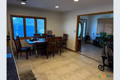 184 Russell Road, Victoria, TX 77904 - Photo 11