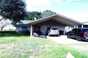 184 Russell Rd, Victoria, TX 77904 - Photo 1