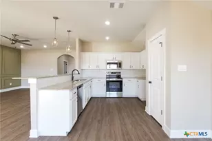 2005 Blackhawk Loop, Belton, TX 76513 - Photo 11