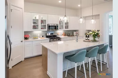 10035 Mitra Way, San Antonio, TX 78224 - Photo 3