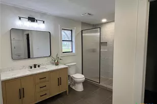 420 El Camino Real St, Port Lavaca, TX 77979 - Photo 9