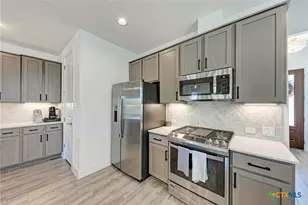 521 Elm Green St, Hutto, TX 78634 - Photo 13