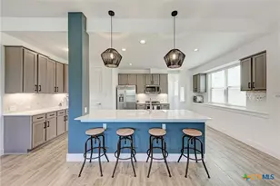 521 Elm Green St, Hutto, TX 78634 - Photo 11