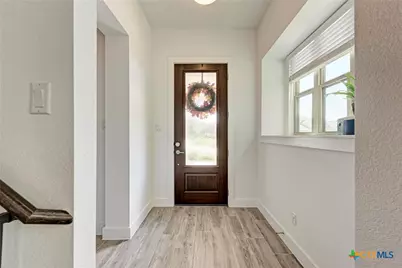 521 Elm Green Street, Hutto, TX 78634 - Photo 7