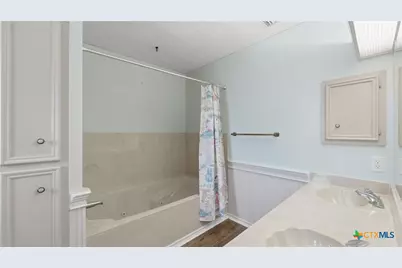 132 W Outer Drive, Canyon Lake, TX 78133 - Photo 25