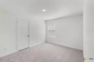 140 Green Berets Bnd, Jarrell, TX 76537 - Photo 19