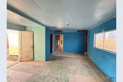 416 Avenue C, Seguin, TX 78155 - Photo 11