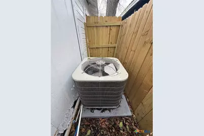 416 Avenue C, Seguin, TX 78155 - Photo 13