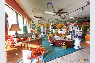 802 W Jackson Street, El Campo, TX 77437 - Photo 9