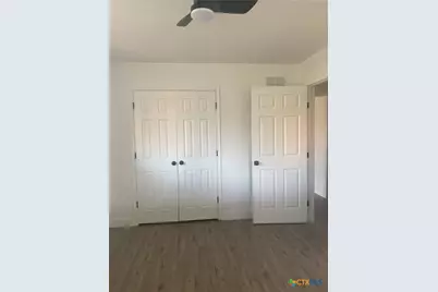 955 University Lane, Seguin, TX 78155 - Photo 13