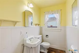 1208 N Moody St, Victoria, TX 77901 - Photo 11