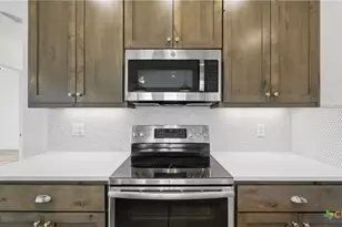 1039 Primrose Path, Canyon Lake, TX 78133 - Photo 13