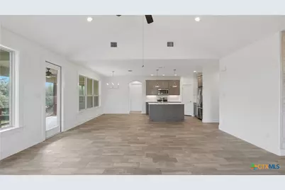 1039 Primrose Path, Canyon Lake, TX 78133 - Photo 11