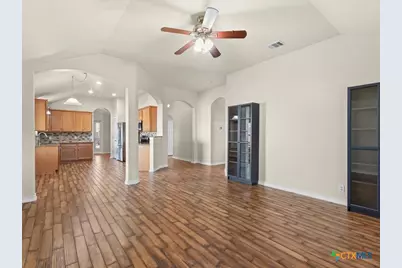 416 Roadrunner Avenue, New Braunfels, TX 78130 - Photo 3