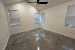 274 Kerlick Ln, New Braunfels, TX 78130 - Photo 15