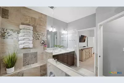 308 Elmwood Drive, New Braunfels, TX 78130 - Photo 27