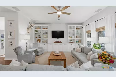 308 Elmwood Drive, New Braunfels, TX 78130 - Photo 9