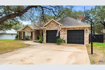 308 Elmwood Drive, New Braunfels, TX 78130 - Photo 5