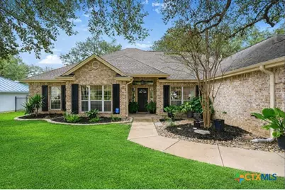 308 Elmwood Drive, New Braunfels, TX 78130 - Photo 3