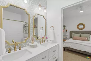 308 Elmwood Dr, New Braunfels, TX 78130 - Photo 33