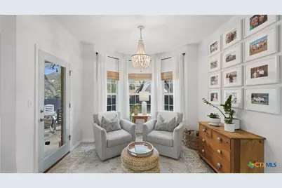 308 Elmwood Drive, New Braunfels, TX 78130 - Photo 17