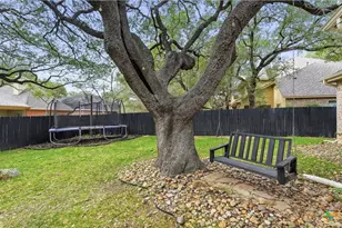 308 Elmwood Dr, New Braunfels, TX 78130 - Photo 41