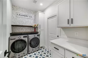 104 Beacon Ln, Victoria, TX 77904 - Photo 37