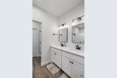 104 Beacon Lane, Victoria, TX 77904 - Photo 29