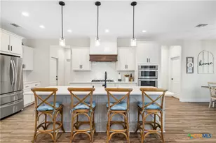 104 Beacon Ln, Victoria, TX 77904 - Photo 17