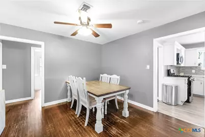 4805 Lilac Lane, Victoria, TX 77904 - Photo 11