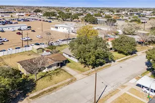 4805 Lilac Ln, Victoria, TX 77904 - Photo 23