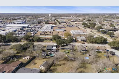 4805 Lilac Lane, Victoria, TX 77904 - Photo 27