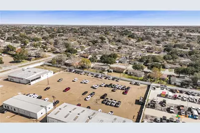 4805 Lilac Lane, Victoria, TX 77904 - Photo 31