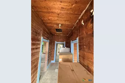 316 W Seideman Street, Seguin, TX 78155 - Photo 5