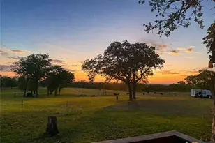 470 Lyon Rd, Seguin, TX 78155 - Photo 37