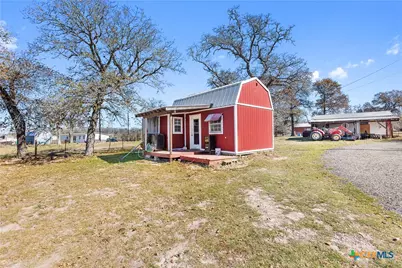 470 Lyon Road, Seguin, TX 78155 - Photo 9