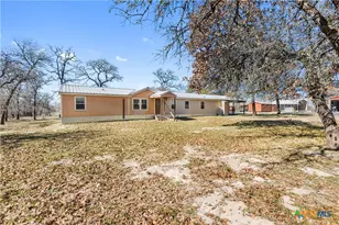 470 Lyon Rd, Seguin, TX 78155 - Photo 3
