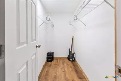 470 Lyon Road, Seguin, TX 78155 - Photo 15