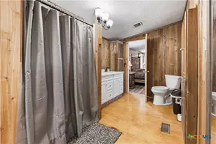 470 Lyon Rd, Seguin, TX 78155 - Photo 19