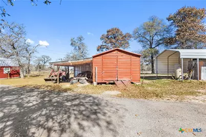 470 Lyon Road, Seguin, TX 78155 - Photo 7