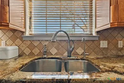 5002 Meadow Oaks Drive, Nolanville, TX 76559 - Photo 13