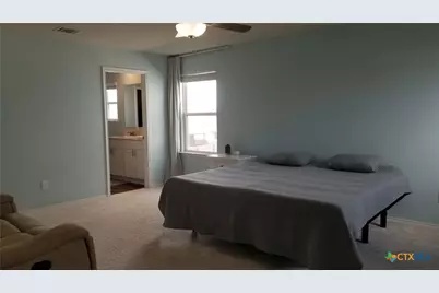 4044 Sun Meadow Lane, Seguin, TX 78155 - Photo 9