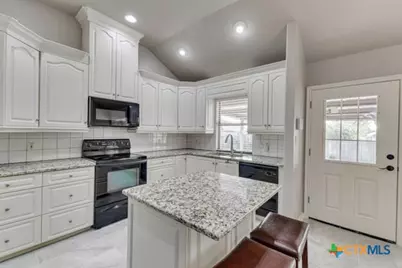 2120 Stonecrest Path, New Braunfels, TX 78130 - Photo 7