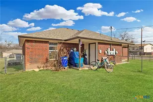 1226 Walt Morgan Cir, Copperas Cove, TX 76522 - Photo 41