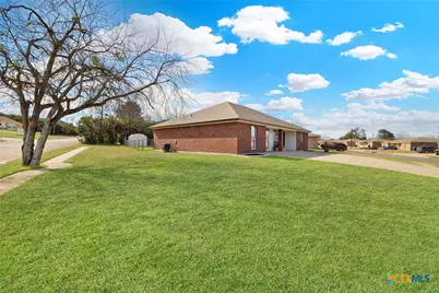 1226 Walt Morgan Circle, Copperas Cove, TX 76522 - Photo 3