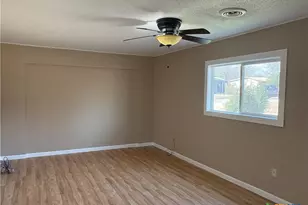 203 Stapp St, Burnet, TX 78611 - Photo 9