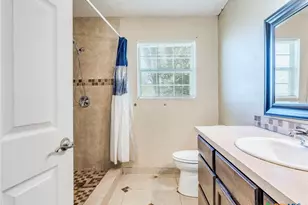 721 E Pine St, Seguin, TX 78155 - Photo 19