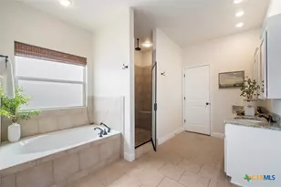 126 Capstone St, Belton, TX 76513 - Photo 15