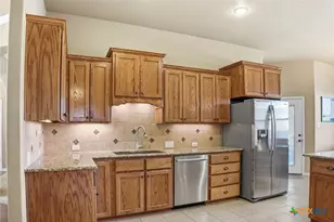 130 Capstone St, Belton, TX 76513 - Photo 9